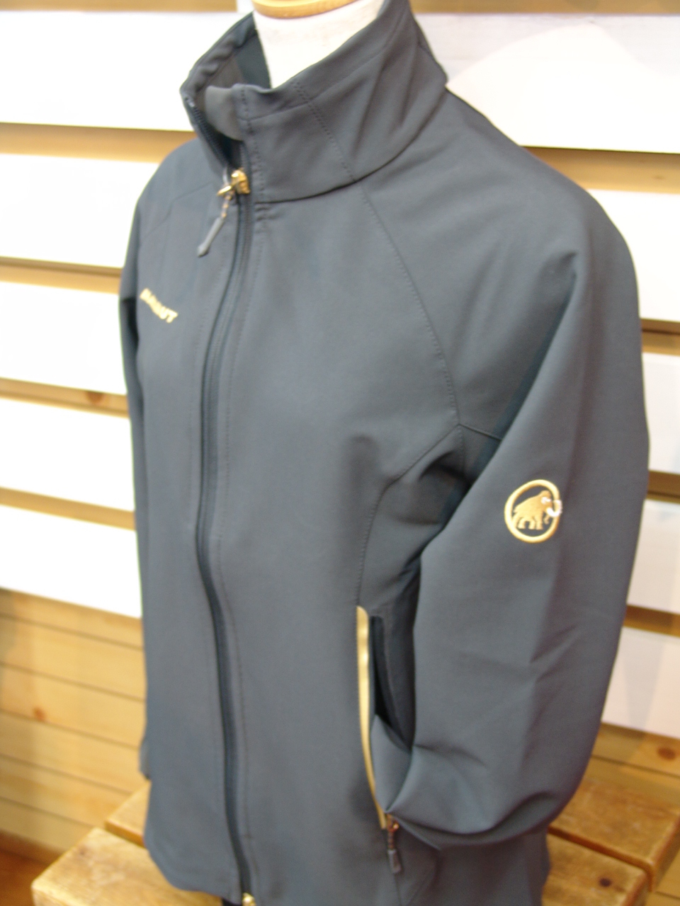 MAMMUT ZERMATT JACKET M マッターホルン150周年モデル